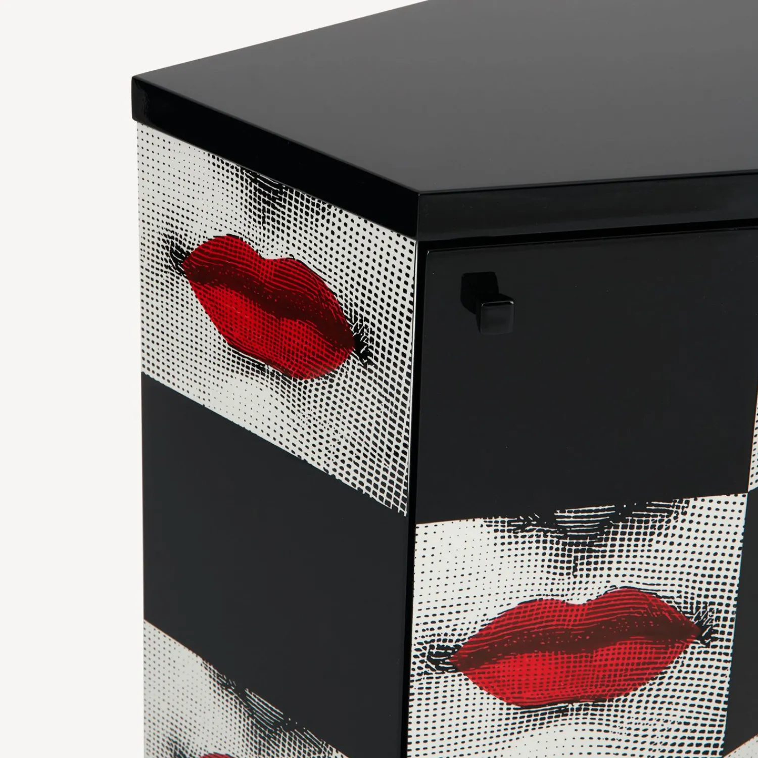 Outlet Comodino Poliedrico Kiss Armadietti
