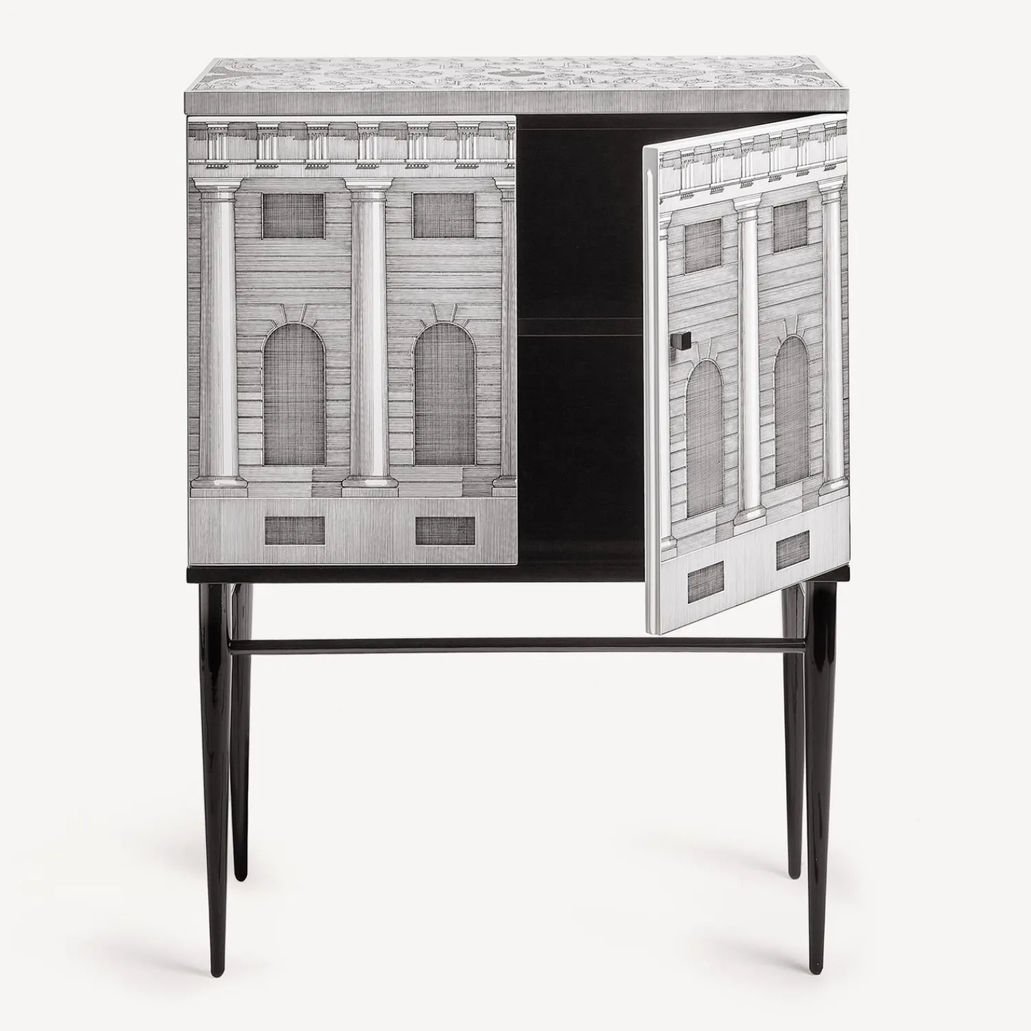 Hot Madia Piccola Rialzata Architettura Armadietti
