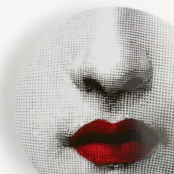 Fashion Scatola Rotonda Red Lips - Tema E Variazioni N.397 Piccoli Contenitori